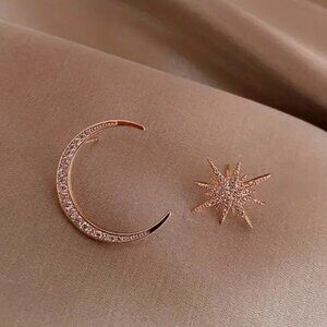 14K Gold Diamond 💎 Moon Star Post Earrings